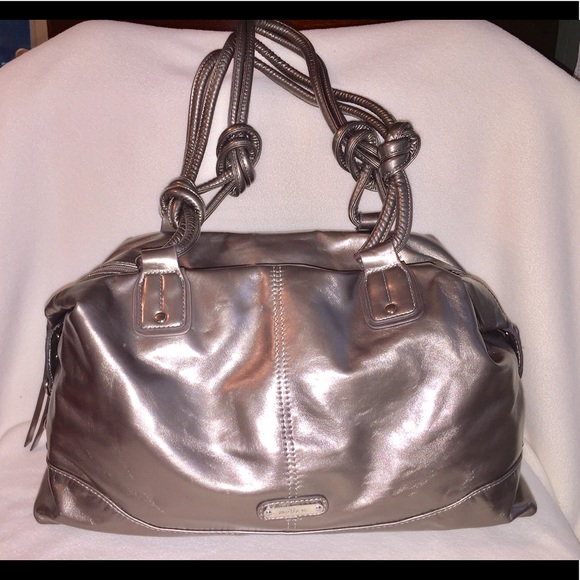 Emillie M Extra Large Shoulder Bag - Picture 1 of 8